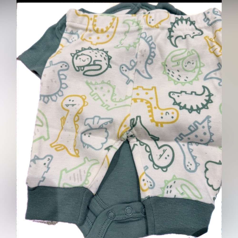 !Baby Essentials Baby Boys 4-pc. Pant Set in green size 3M. - Picture 4 of 5
